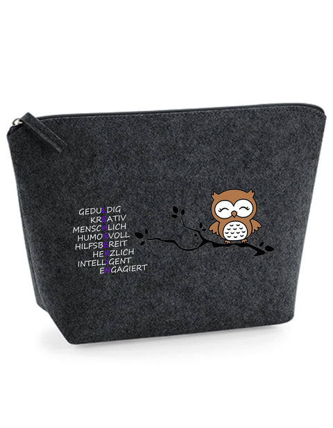 Filz Täschchen Easy S/M L26 L E H R E R I N Eule auf Ast