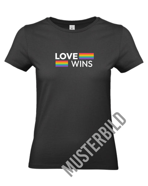 Basic T-Shirt 108 Love wins