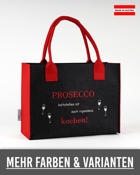 Filztasche „Prosecco kaltstellen ist auch irgendwie kochen“ in Dunkelgrau mit roten Seiten und Henkeln