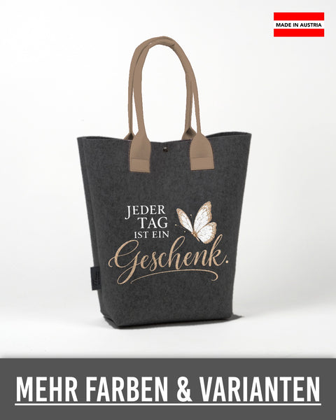 Filz Shopper „Jeder Tag ist ein Geschenk“ in Dunkelgrau mit beigen Henkeln