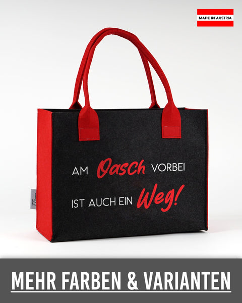Filztasche „Am Oasch vorbei ist auch ein Weg“ in Schwarz mit roten Seiten und Henkeln