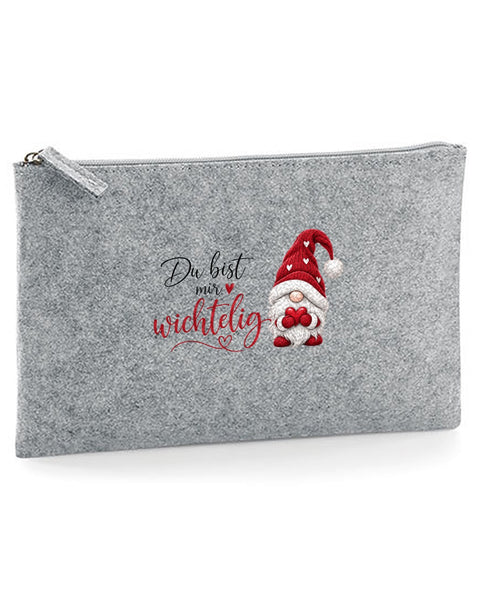 Täschchen Easy Basic „Du bist mir wichtelig" Weinrot auf Hellgrau – flaches Filz-Täschchen 26 × 17 cm