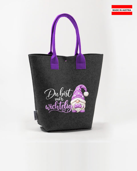 Filz Shopper „Du bist mir wichtelig" in Flieder – dunkelgrauer Shopper mit lila Henkeln