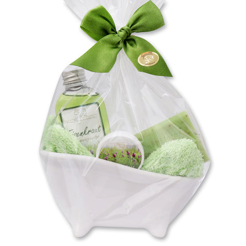 Badewanne klein gefüllt mit Flüssigseife mit Schafmilch 75ml Eisenkraut, Lippenbalsam Eisenkraut 10ml, Schafmilchseife eckig 100g Eisenkraut und Waschlappen 16x21 cm hellgrün