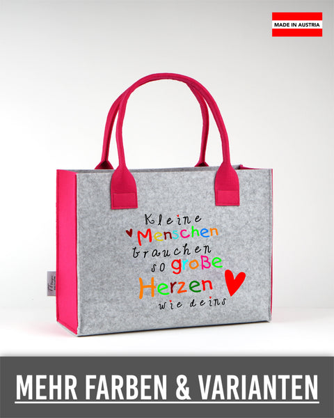 Filztasche L personalisiert Lehrerin – 22 Kleine Menschen brauchen so große Herzen wie... – TT-Designs Österreich