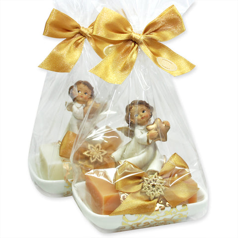 Schafmilchseife eckig 150g Classic Quitte auf Seifenschale dekoriert mit Engel, Dekoband, Masche und Schneeflocke gold verpackt in Cello