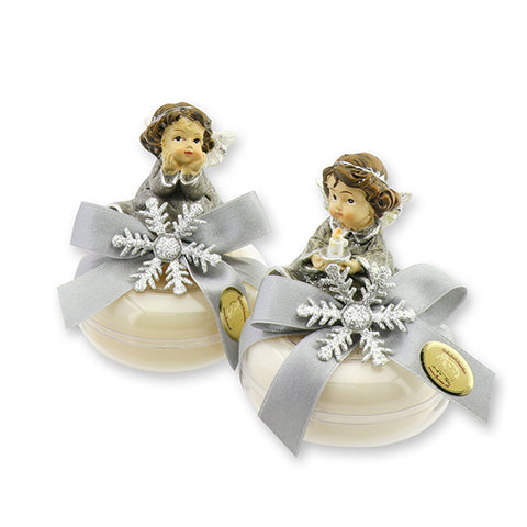 Schafmilchseife rund 100g in der Dose Classic Schneerose dekoriert mit Engel, Satinband und Schneeflocke silber
