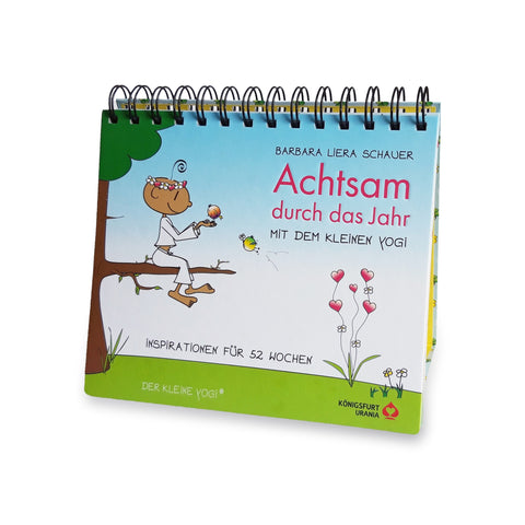 Immerwährender Aufstellkalender „Achtsam durch das Jahr“ vom kleinen Yogi – Titelblatt mit dem kleinen Yogi auf einem Ast
