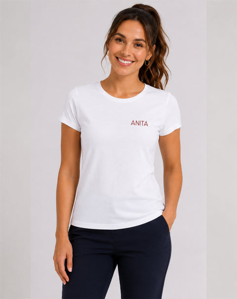 PhysioMED T-Shirt Damen Vorderansicht – weißes Kurzarm-Shirt aus 100 % Baumwolle, Regular Fit, PhysioMED-Logo auf der Brust, OEKO-TEX zertifiziert, TT-Designs Österreich